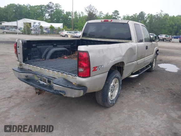 2005 Chevrolet Silverado 1500 Z71 with VIN 1GCEK19B25E325317, listed as a IAAI auction lot 42195743 with 253,221 mi miles and . Bid and sale history available at DreamBid. Image 4.