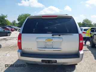 2013 Chevrolet Tahoe LS with VIN 1GNSCAE08DR153829, listed as a IAAI auction lot 42742266 with 216,821 mi miles and . Bid and sale history available at DreamBid. Image 16.