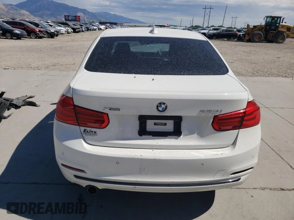 2016 BMW 3 Series 320i xDrive with VIN WBA8A3C54GK690467, listed as a Copart auction lot 61467414 with Not Provided miles and Salvage Title. Bid and sale history available at DreamBid. Image 6.
