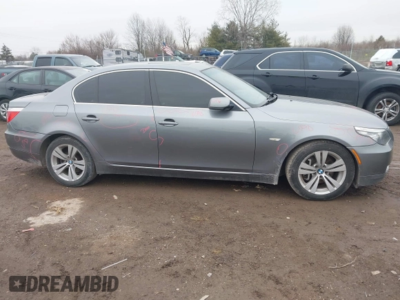 2009 BMW 5 Series 528i with VIN WBANU53549C121735, listed as a IAAI auction lot 41536727 with 157,813 mi miles and . Bid and sale history available at carsss.com. Image 13.
