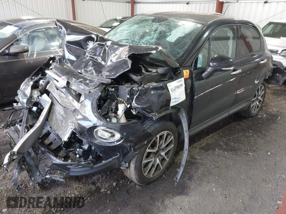 2016 FIAT 500X Trekking Plus z VIN ZFBCFYET4GP343587, wystawiony jako IAAI lot #41439059 z przebiegiem 106 143 mil mil oraz . Historia ofert i sprzedaży dostępna na DreamBid. Obrazek 2.