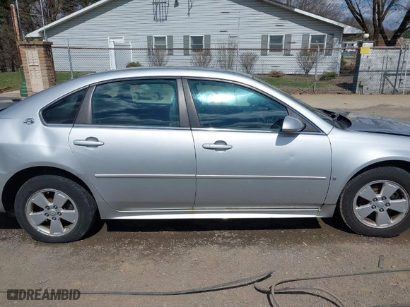 2009 Chevrolet Impala 3.5L LT with VIN 2G1WT57K591157037, listed as a IAAI auction lot 41815062 with NaN miles. Bid and sale history available at carsss.com. Image 14.