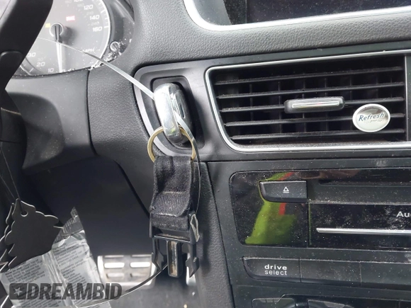 2014 Audi SQ5 Premium Plus с VIN WA1CGAFP4EA126084, выставлен на аукционе IAAI как лот 41678066 с пробегом 154 131 миль миль и . История ставок и продаж доступна на DreamBid. Изображение 11.