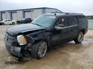 2014 Cadillac Escalade Premium z VIN 1GYS4CEF9ER224120, wystawiony jako Copart lot #57487655 z przebiegiem 78 309 mil mil oraz Czysty tytuł • Clean title. Historia ofert i sprzedaży dostępna na DreamBid. Obrazek 1.
