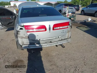 2010 Lincoln MKZ with VIN 3LNHL2GC9AR753657, listed as a IAAI auction lot 42055832 with 154,308 mi miles. Bid and sale history available at carsss.com. Image 6.