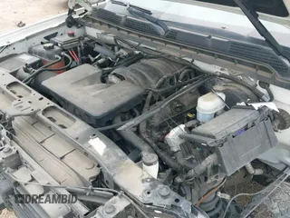 2018 Chevrolet Silverado 1500 LT z VIN 1GCRCREH4JZ339004, wystawiony jako IAAI lot #41882940 z przebiegiem 154 644 mil mil oraz . Historia ofert i sprzedaży dostępna na DreamBid. Obrazek 22.