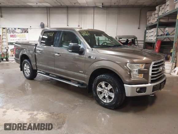 2016 Ford F-150 XLT with VIN 1FTEW1EP1GFA65818, listed as a IAAI auction lot 41804928 with 169,074 mi miles. Bid and sale history available at carsss.com. Image 1.