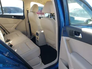 2017 Volkswagen Tiguan S with VIN WVGAV7AX1HW509822, listed as a IAAI auction lot 41625089 with 97,039 mi miles. Bid and sale history available at carsss.com. Image 8.