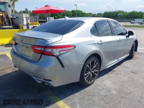 2019 Toyota Camry LE z VIN 4T1B11HK6KU741715, wystawiony jako IAAI lot #42392445 z przebiegiem 138 201 mil mil oraz . Historia ofert i sprzedaży dostępna na DreamBid. Obrazek 4.