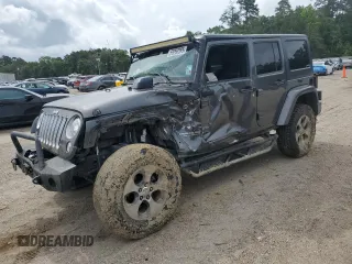 2017 Jeep Wrangler Unlimited Sahara with VIN 1C4BJWEG5HL526150, listed as a Copart auction lot 55263285 with 100,231 mi miles and Salvage title. Bid and sale history available at DreamBid. Image 1.