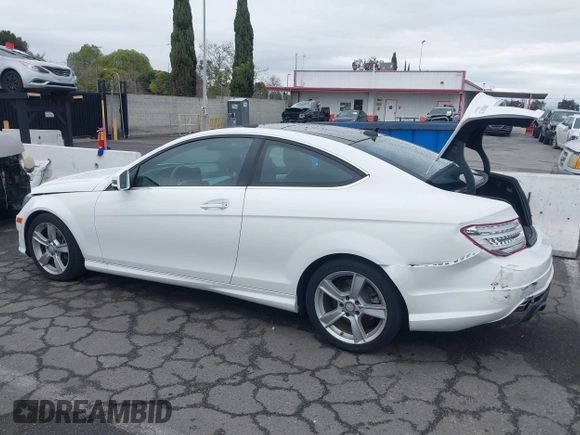 2015 Mercedes-Benz C-Class C 250 with VIN WDDGJ4HB0FG434661, listed as a IAAI auction lot 41766076 with 92,985 mi miles. Bid and sale history available at carsss.com. Image 14.