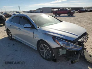 2018 Hyundai Sonata Hybrid Limited with VIN KMHE34L37JA082830, listed as a Copart auction lot 82709864 with 117,884 mi miles and Salvage Title. Bid and sale history available at carsss.com. Image 4.