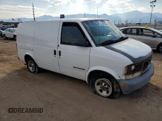 2001 GMC Safari Cargo with VIN 1GTDL19WX1B511307, listed as a Copart auction lot 73631264 with Not Provided miles and Salvage Title. Bid and sale history available at carsss.com. Image 4.