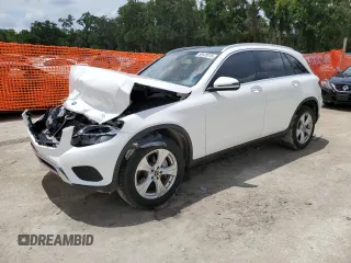 2018 Mercedes-Benz GLC 300 z VIN WDC0G4JB6JV048068, wystawiony jako Copart lot #59135975 z przebiegiem 108 886 mil mil oraz Szkoda całkowita • Salvage title. Historia ofert i sprzedaży dostępna na DreamBid. Obrazek 1.