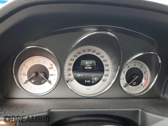 2014 Mercedes-Benz GLK 350 with VIN WDCGG5HBXEG191352, listed as a Copart auction lot 53067194 with 58,388 mi miles and Salvage Title. Bid and sale history available at DreamBid. Image 9.