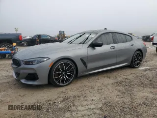 2023 BMW 8 Series M850i z VIN WBAGV8C02PCL20503, wystawiony jako Copart lot #84214214 z przebiegiem Nie podano mil oraz Szkoda całkowita • Salvage title. Historia ofert i sprzedaży dostępna na DreamBid. Obrazek 1.