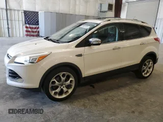 2013 Ford Escape Titanium z VIN 1FMCU0J97DUD36625, wystawiony jako Copart lot #55961815 z przebiegiem 163 327 mil mil oraz Szkody całkowita. Historia ofert i sprzedaży dostępna na DreamBid. Obrazek 1.