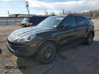 2021 Porsche Cayenne z VIN WP1AA2AY6MDA05024, wystawiony jako Copart lot #52023595 z przebiegiem 24 455 mil mil oraz Szkoda całkowita • Salvage title. Historia ofert i sprzedaży dostępna na DreamBid. Obrazek 1.