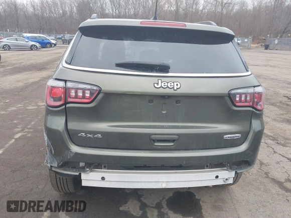 2018 Jeep Compass Latitude z VIN 3C4NJDBB3JT480371, wystawiony jako IAAI lot #41732821 z przebiegiem 73 578 mil mil oraz . Historia ofert i sprzedaży dostępna na DreamBid. Obrazek 20.