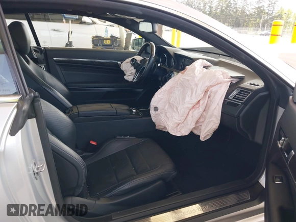 2016 Mercedes-Benz E 400 with VIN WDDKJ6HB6GF328700, listed as a IAAI auction lot 42157340 with 125,183 mi miles and . Bid and sale history available at DreamBid. Image 5.