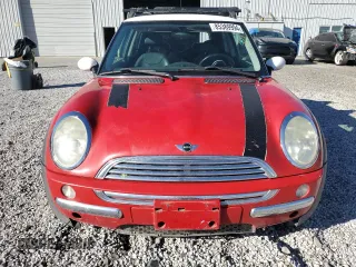 2004 MINI Hardtop with VIN WMWRC33434TC53820, listed as a Copart auction lot 85389994 with 164,452 mi miles and Salvage Title. Bid and sale history available at DreamBid. Image 5.