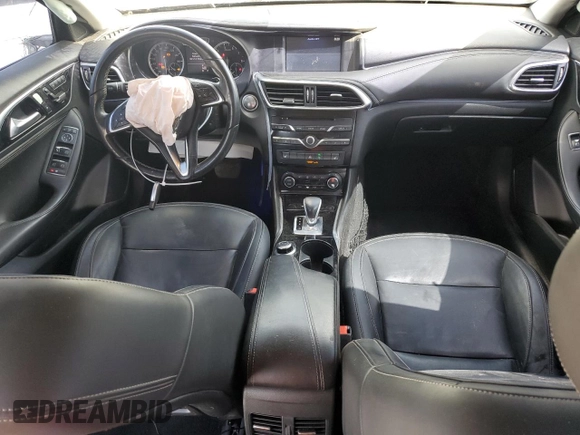 2018 Infiniti QX30 Pure with VIN SJKCH5CP7JA043304, listed as a Copart auction lot 51667365 with 85,494 mi miles and Salvage title. Bid and sale history available at DreamBid. Image 8.