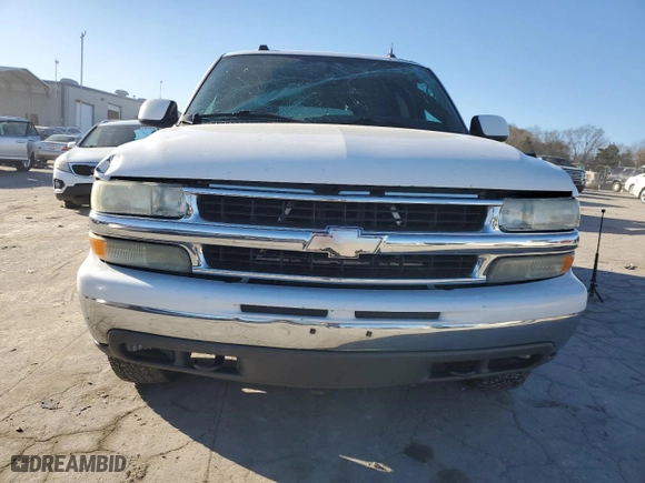 2004 Chevrolet Suburban LT with VIN 3GNFK16T84G181756, listed as a Copart auction lot 81849934 with 303,042 mi miles and Clean Title. Bid and sale history available at carsss.com. Image 5.