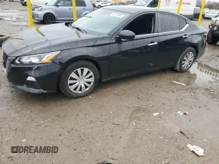 2019 Nissan Altima S z VIN 1N4BL4BV7KC243747, wystawiony jako Copart lot #43777465 z przebiegiem 109 827 mil mil oraz Szkody całkowita. Historia ofert i sprzedaży dostępna na DreamBid. Obrazek 1.