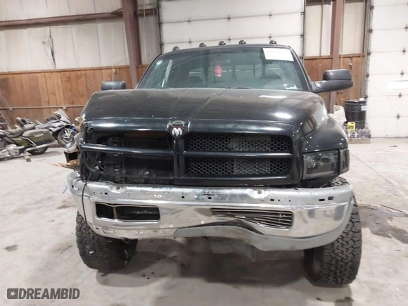 2001 Dodge Ram 2500 with VIN 1B7KF23621J611551, listed as a IAAI auction lot 41624829 with 262,963 mi miles. Bid and sale history available at carsss.com. Image 13.