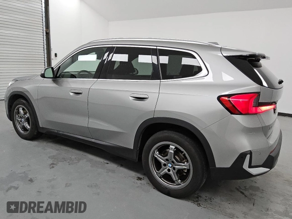 2023 BMW X1 xDrive28i with VIN WBX73EF00P5X84545, listed as a Copart auction lot 49742915 with 26,905 mi miles and Clean Title. Bid and sale history available at DreamBid. Image 2.