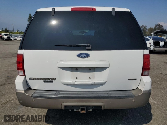 2003 Ford Expedition Eddie Bauer z VIN 1FMFU17L83LA96334, wystawiony jako Copart lot #58755595 z przebiegiem 200 554 mil mil oraz Szkoda całkowita • Salvage title. Historia ofert i sprzedaży dostępna na DreamBid. Obrazek 6.