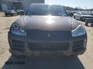 2010 Porsche Cayenne z VIN WP1AA2AP9ALA08492, wystawiony jako Copart lot #44543155 z przebiegiem 144 106 mil mil oraz Szkody całkowita. Historia ofert i sprzedaży dostępna na DreamBid. Obrazek 5.
