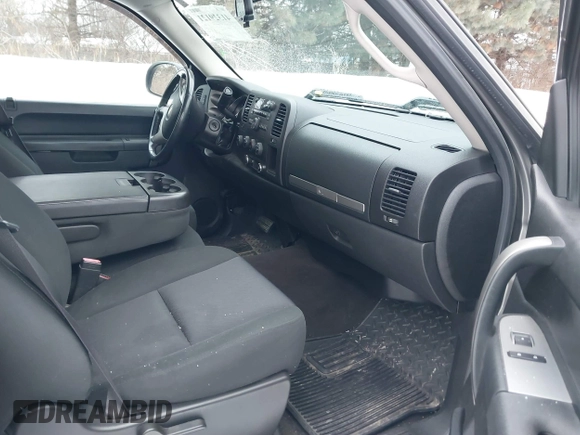 2012 Chevrolet Silverado 1500 LT with VIN 1GCNKSE07CZ300090, listed as a IAAI auction lot 41329121 with 125,658 mi miles. Bid and sale history available at carsss.com. Image 5.
