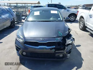 2021 Kia Forte LXS z VIN 3KPF24ADXME356322, wystawiony jako IAAI lot #42237624 z przebiegiem 52 609 mil mil oraz . Historia ofert i sprzedaży dostępna na DreamBid. Obrazek 12.