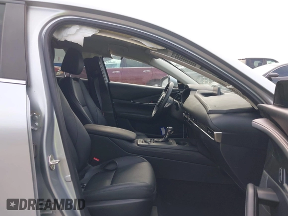 2021 Mazda CX-30 Select with VIN 3MVDMABL8MM273045, listed as a IAAI auction lot 42258604 with 47,805 mi miles and . Bid and sale history available at DreamBid. Image 5.