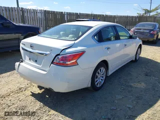 2015 Nissan Altima 2.5 with VIN 1N4AL3AP1FC472617, listed as a IAAI auction lot 41886849 with 67,395 mi miles. Bid and sale history available at carsss.com. Image 4.