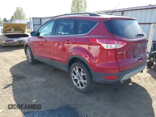 2013 Ford Escape SE with VIN 1FMCU9GX3DUD18357, listed as a IAAI auction lot 42104443 with 175,391 mi miles. Bid and sale history available at carsss.com. Image 3.