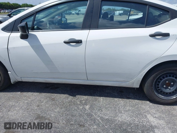 2024 Nissan Versa S with VIN 3N1CN8DV7RL885576, listed as a IAAI auction lot 42136552 with 19,023 mi miles. Bid and sale history available at carsss.com. Image 18.