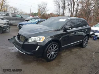 2016 Volvo XC60 T6 Drive-E with VIN YV449MRK4G2917795, listed as a IAAI auction lot 40893612 with 1 mi miles. Bid and sale history available at carsss.com. Image 18.