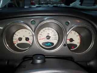 2005 Chrysler PT Cruiser with VIN 3C3EY55X05T581984, listed as a Copart auction lot 81927414 with 180,875 mi miles and Clean Title. Bid and sale history available at DreamBid. Image 9.