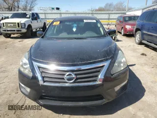 2014 Nissan Altima 2.5 with VIN 1N4AL3APXEN374933, listed as a Copart auction lot 49820945 with 199,061 mi miles and Salvage Title. Bid and sale history available at DreamBid. Image 5.