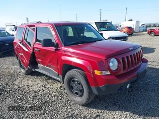 2016 Jeep Patriot Sport z VIN 1C4NJRBB2GD510987, wystawiony jako IAAI lot #41993520 z przebiegiem 139 620 mil mil oraz . Historia ofert i sprzedaży dostępna na DreamBid. Obrazek 1.
