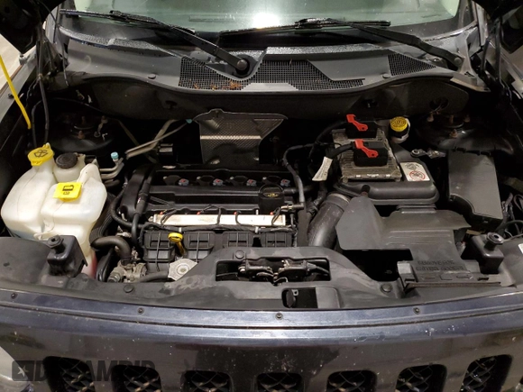 2014 Jeep Patriot Sport with VIN 1C4NJPBA3ED925535, listed as a Copart auction lot 61402245 with 98,582 mi miles and Salvage title. Bid and sale history available at DreamBid. Image 12.