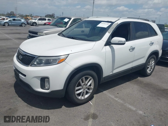 2015 Kia Sorento LX with VIN 5XYKT4A66FG657883, listed as a IAAI auction lot 42251180 with 216,932 mi miles and . Bid and sale history available at DreamBid. Image 2.