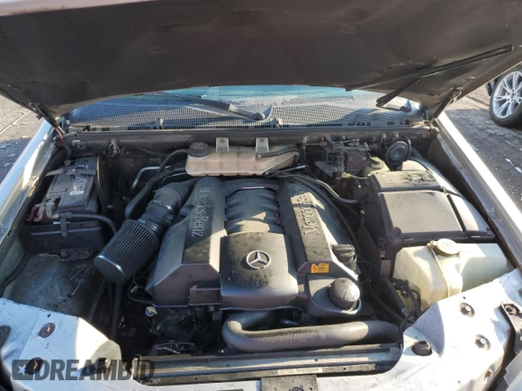 2005 Mercedes-Benz M 500 z VIN 4JGAB75E05A557161, wystawiony jako Copart lot #89368305 z przebiegiem 185 929 mil mil oraz Czysty tytuł • Clean title. Historia ofert i sprzedaży dostępna na DreamBid. Obrazek 12.