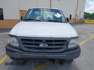 2003 Ford F-150 XL с VIN 1FTRX17253NA21787, выставлен на аукционе IAAI как лот 41963087 с пробегом 317 059 миль миль и . История ставок и продаж доступна на DreamBid. Изображение 6.