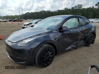 2024 Tesla Model Y Long Range z VIN 7SAYGAEE7RF123224, wystawiony jako Copart lot #58410545 z przebiegiem Nie podano mil oraz Szkoda całkowita • Salvage title. Historia ofert i sprzedaży dostępna na DreamBid. Obrazek 1.