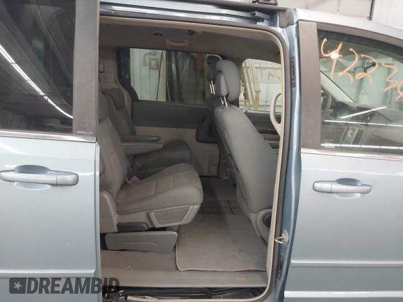2010 Chrysler Town & Country LX with VIN 2A4RR4DE1AR285996, listed as a IAAI auction lot 42236641 with 165,772 mi miles and . Bid and sale history available at DreamBid. Image 8.