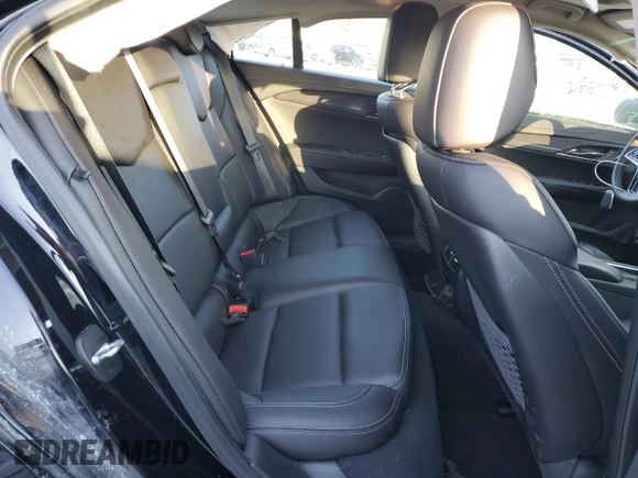 2018 Cadillac ATS AWD z VIN 1G6AE5RX1J0107534, wystawiony jako Copart lot #42672575 z przebiegiem 76 926 mil mil oraz Szkoda całkowita • Salvage title. Historia ofert i sprzedaży dostępna na DreamBid. Obrazek 10.