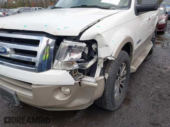 2008 Ford Expedition Eddie Bauer z VIN 1FMFU17508LA48514, wystawiony jako IAAI lot #41800982 z przebiegiem 180 038 mil mil oraz . Historia ofert i sprzedaży dostępna na DreamBid. Obrazek 6.